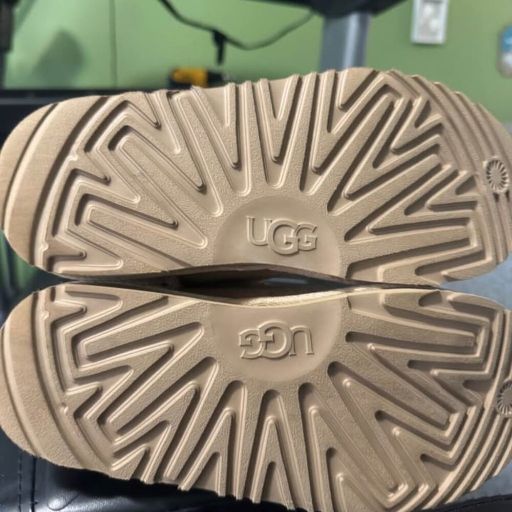 Kids Size 4 Classic II Mini Boot - Sand - Picture 4 of 4